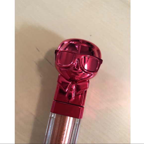 🔴SOLD🔴Karl Lagerfeld lipgloss - Picture 6 of 7